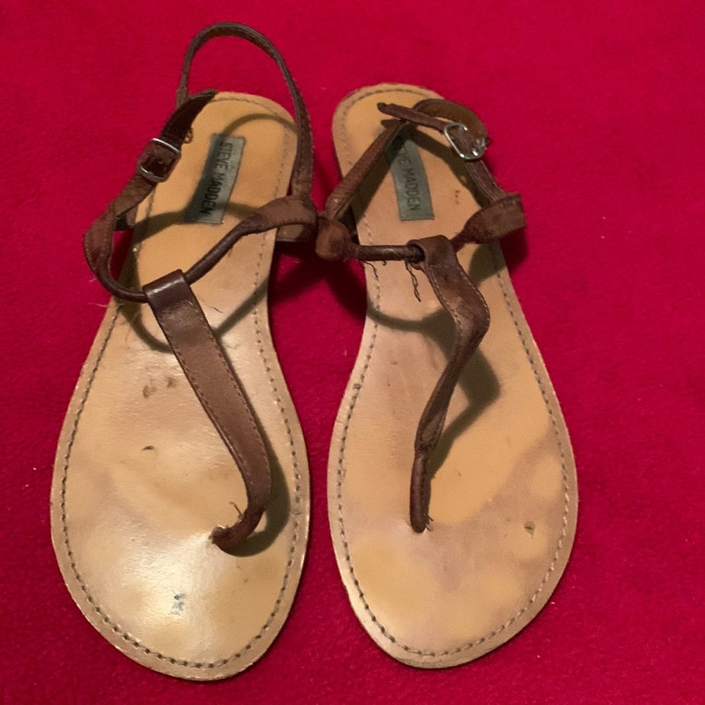 Brown Steve Madden Debbie thing sandal